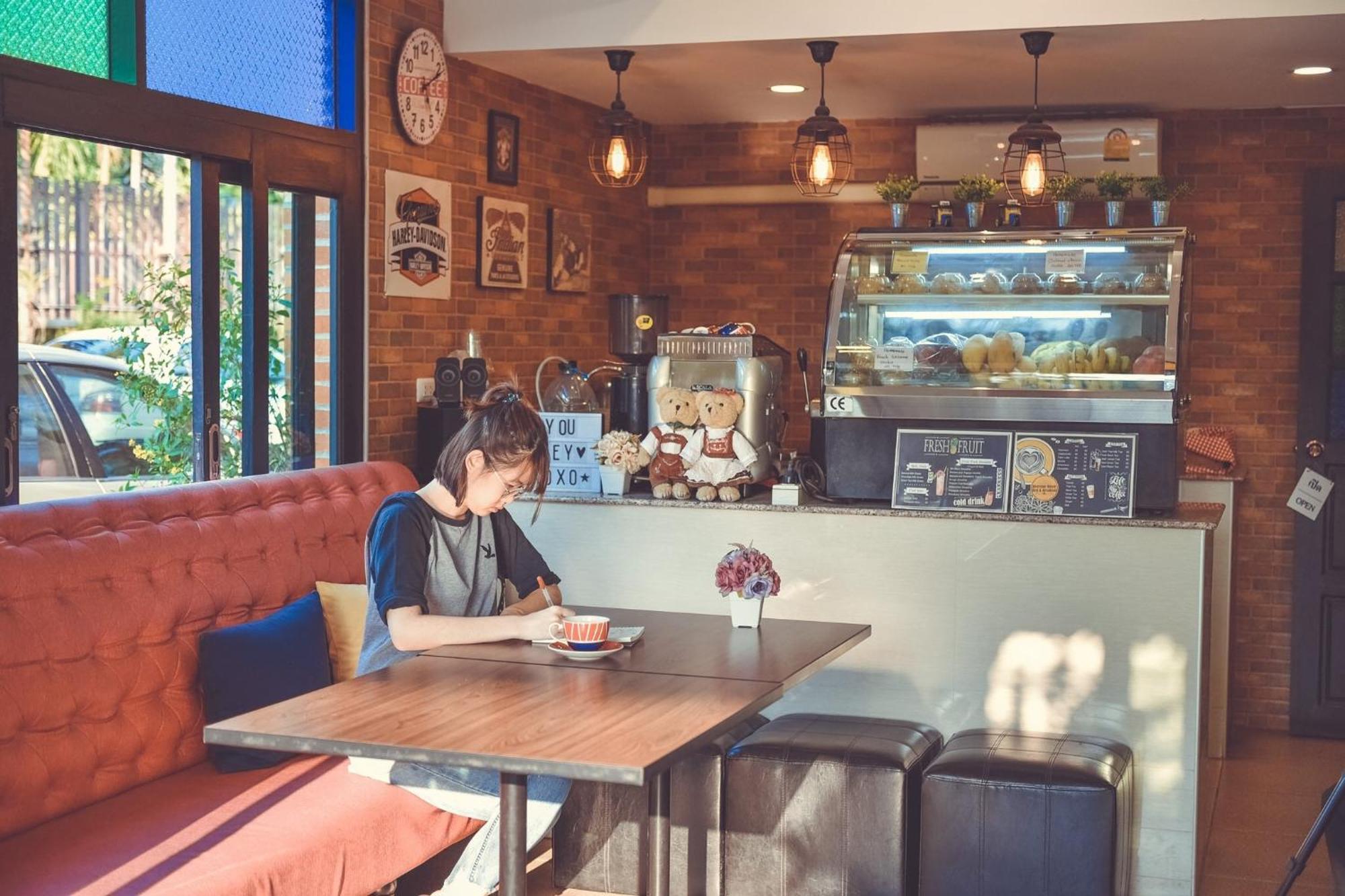 Riverside House Hotel Chiang Mai Ngoại thất bức ảnh